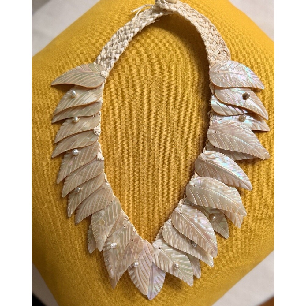 Vintage Carved Mother of Pearl Leaf Choker Collar Necklace